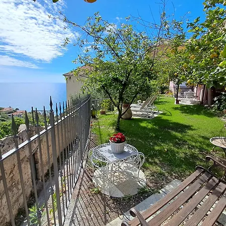 Florinda Lemon's Holiday home Cervo